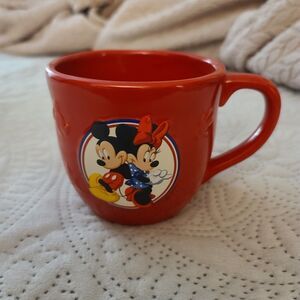DISNEY MICKEY & MINNIE MOUSE 3D COFFEE MUG CUP CERAMIC LARGE RED FROM HALLMARK